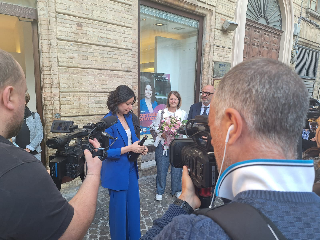 Michela Glorio nuovo sindaco di Osimo: festa in piazza, atteso Ricci
